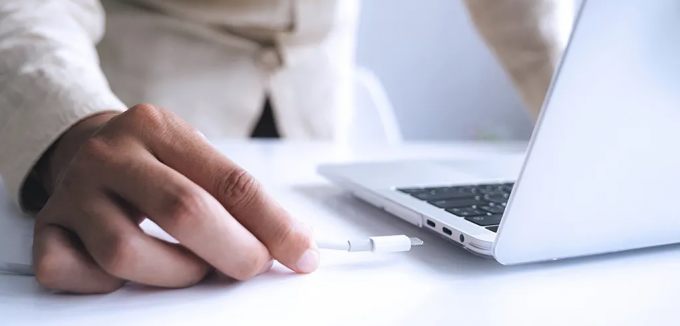 PoEの解決を満たすラップトップUSB-C